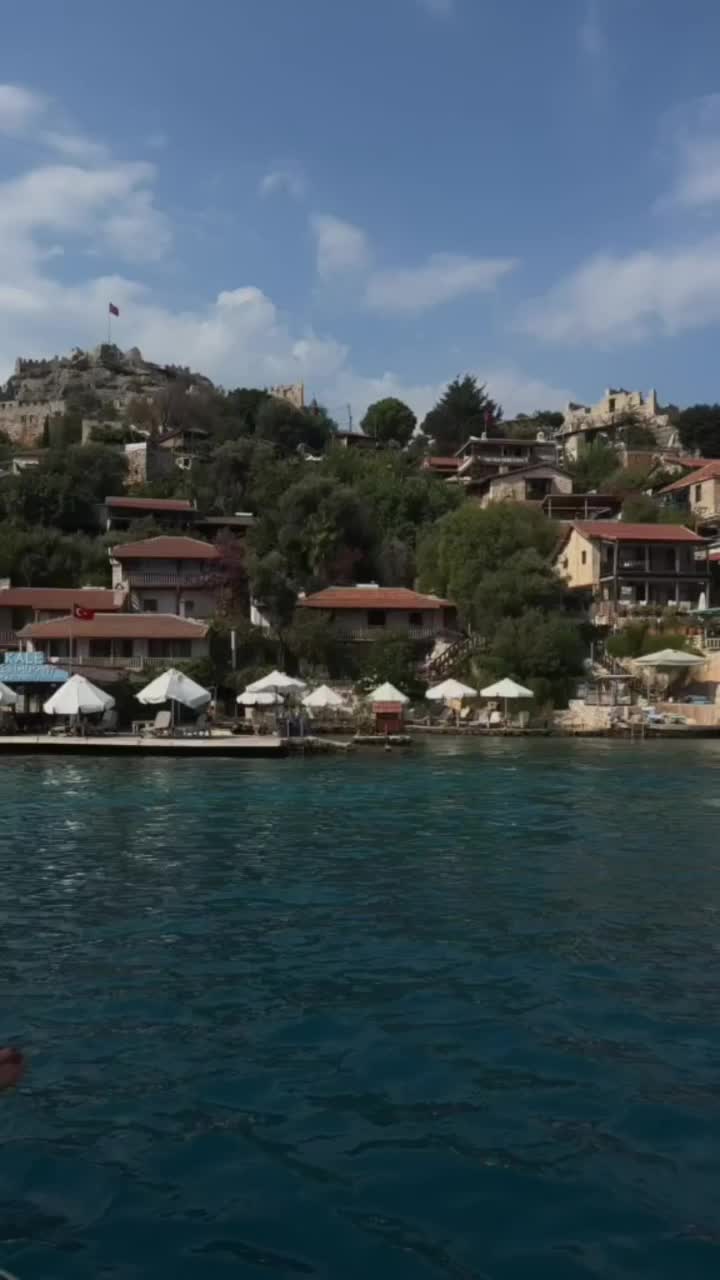 Elifcan K.