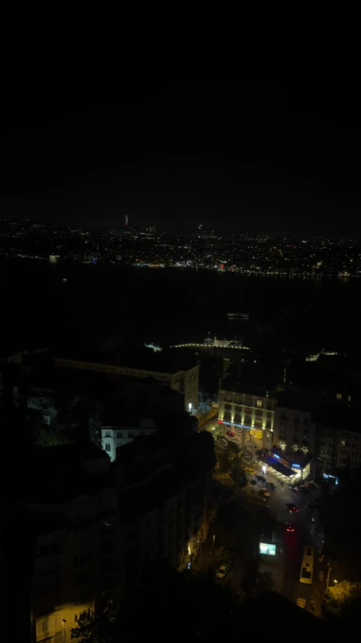 Elifcan K.