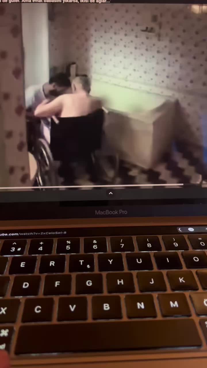 Bir Ayrılık 🥺